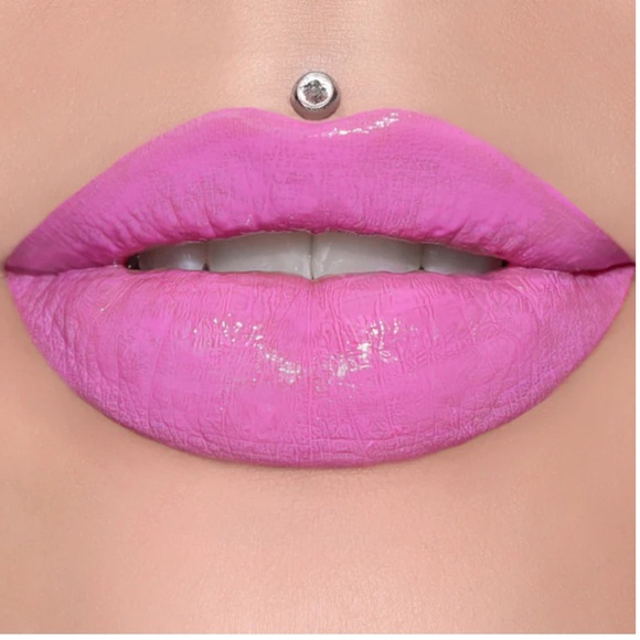 Jeffree Star Other - Jeffree Star NIB ⭐️ Supreme Gloss in “Queen Supreme”